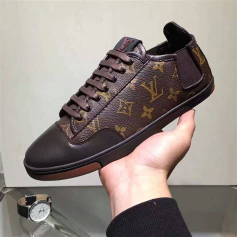 berapa harga sepatu louis vuitton asli|louis vuitton sneakers.